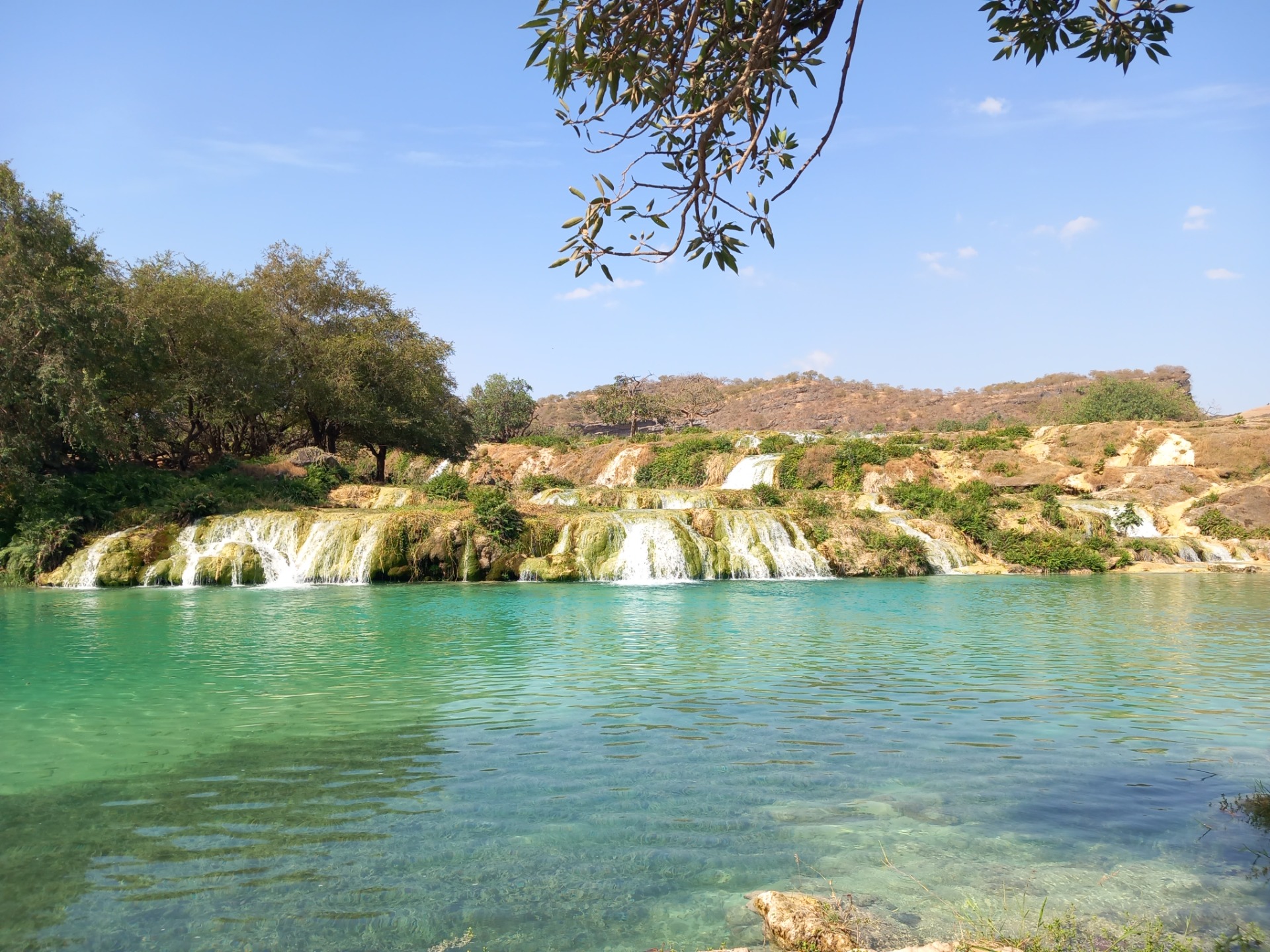 Wadi darbat u Salalah je známé svými vodopády a bujnou vegetací, což je v této části světa vzácné.